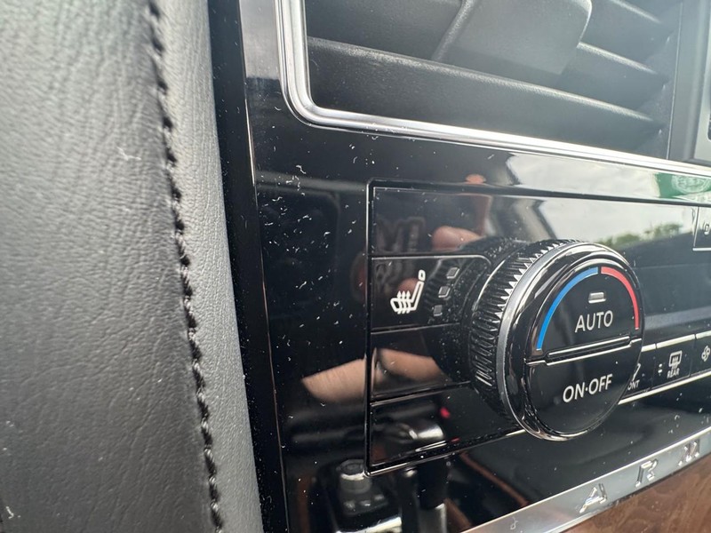 Nissan Armada Vehicle Image 29