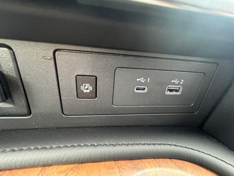Nissan Armada Vehicle Image 31
