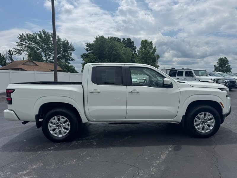 Nissan Frontier Vehicle Image 05