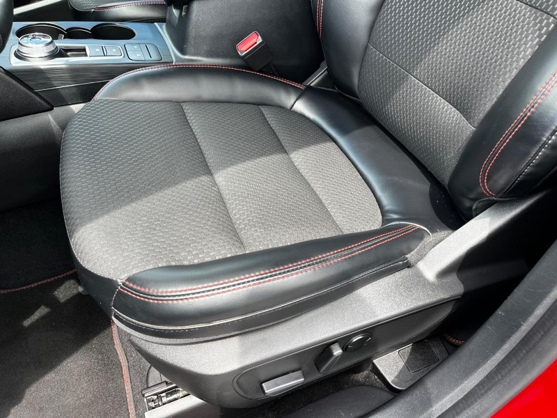 Ford Escape Vehicle Image 15