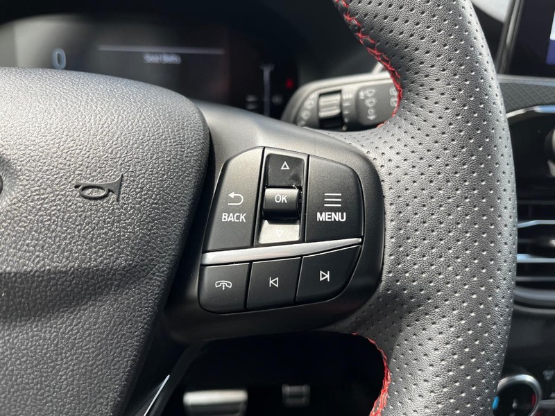 Ford Escape Vehicle Image 17