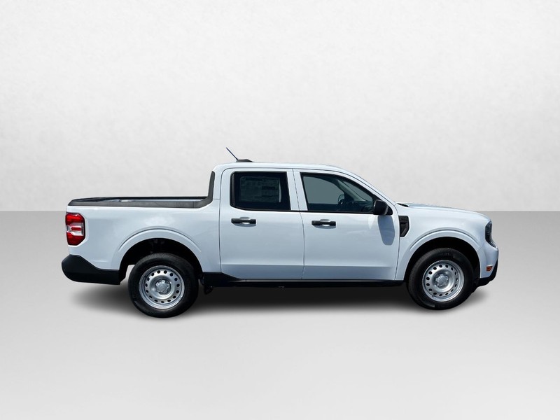 Ford Maverick Vehicle Image 02