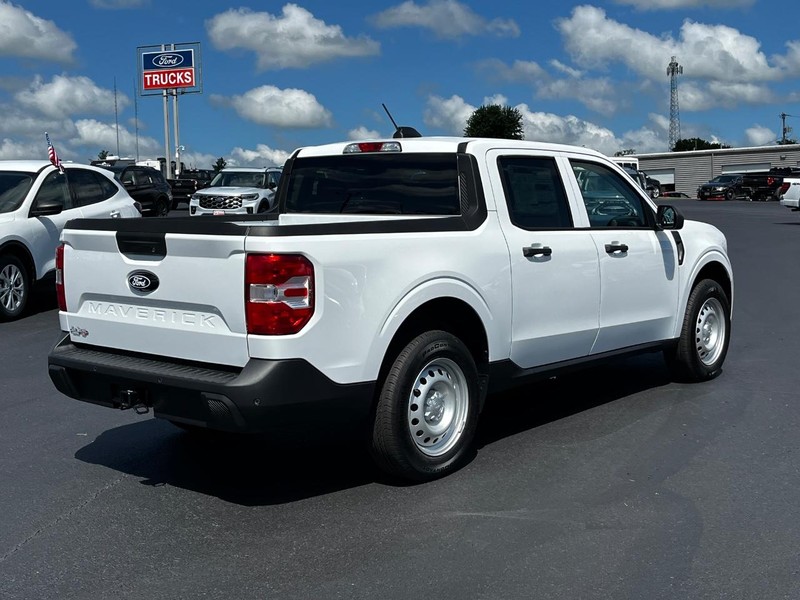 Ford Maverick Vehicle Image 03