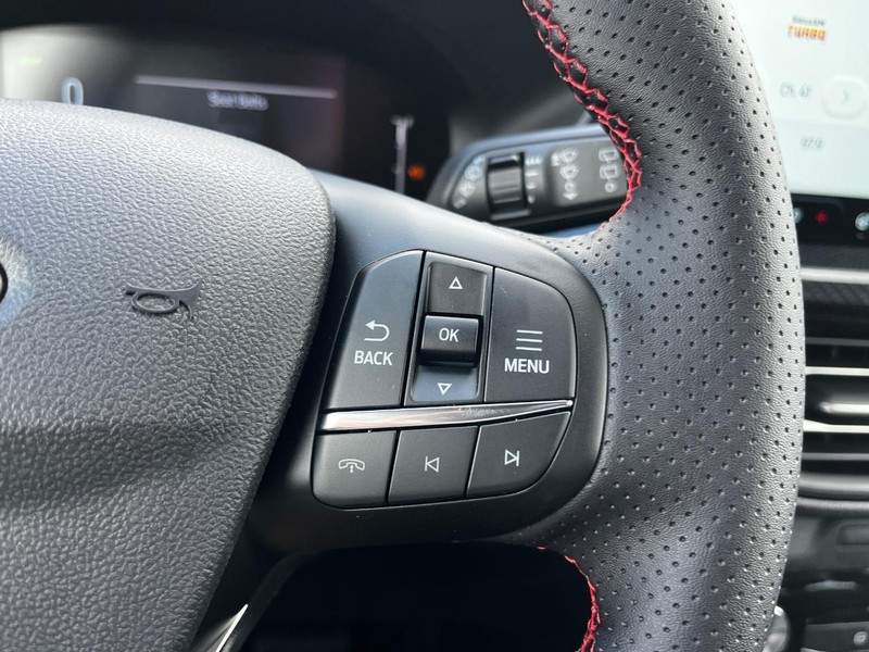 Ford Escape Vehicle Image 11