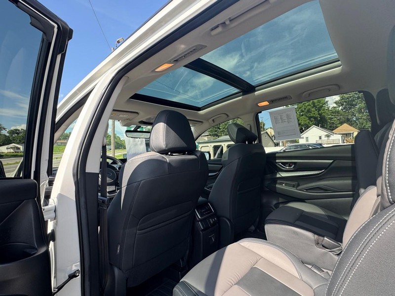 Subaru Ascent Vehicle Image 10