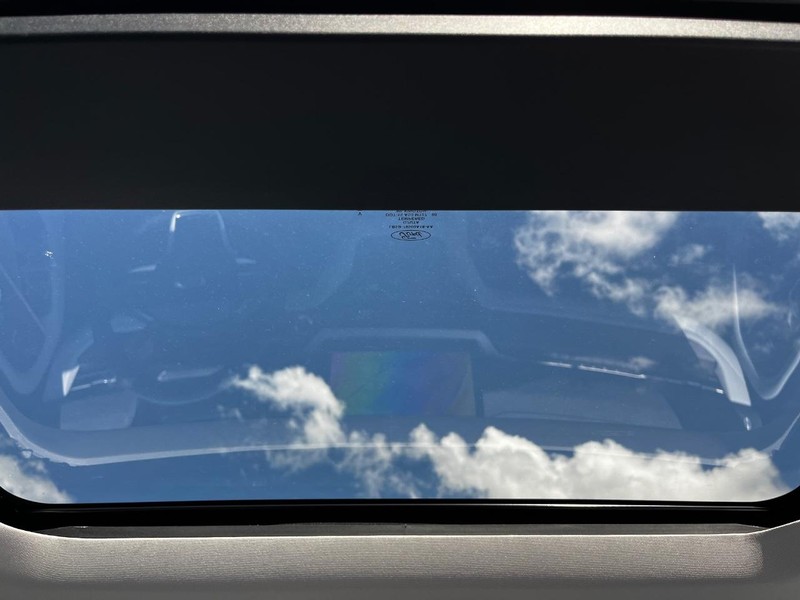Ford Explorer Vehicle Image 07