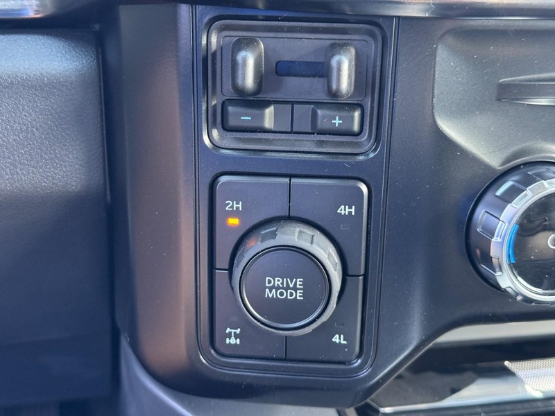 Ford Super Duty F-350 SRW Vehicle Image 19