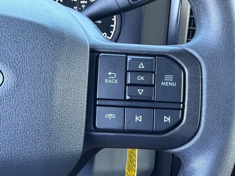 Ford Super Duty F-350 DRW Vehicle Image 16