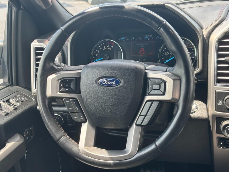 Ford F-150 Vehicle Image 12