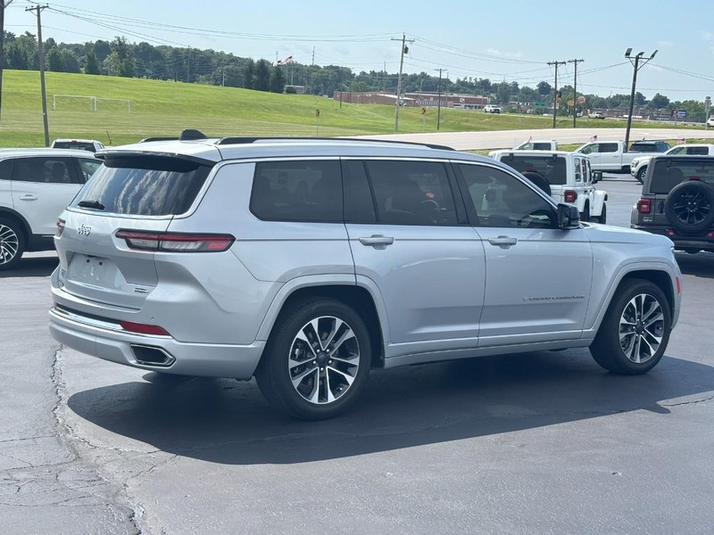 Jeep Grand Cherokee L Vehicle Image 03