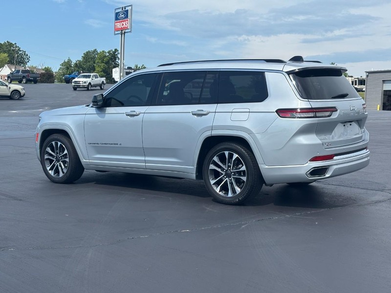 Jeep Grand Cherokee L Vehicle Image 06