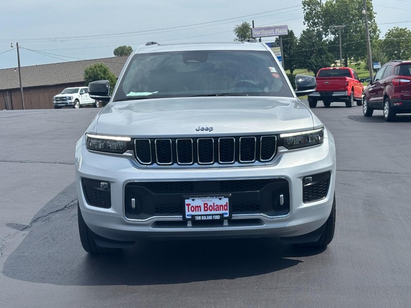 Jeep Grand Cherokee L Vehicle Image 09
