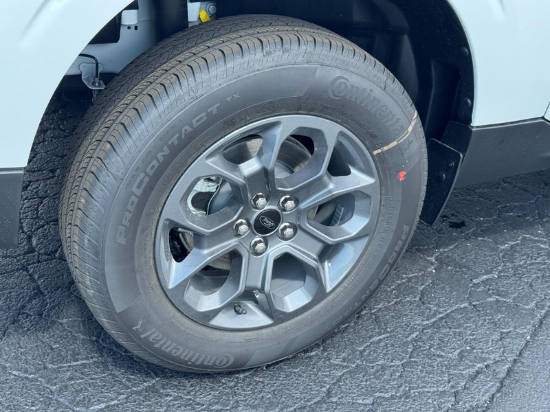 Ford Maverick Vehicle Image 04