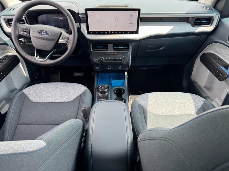 Ford Maverick Vehicle Image 06