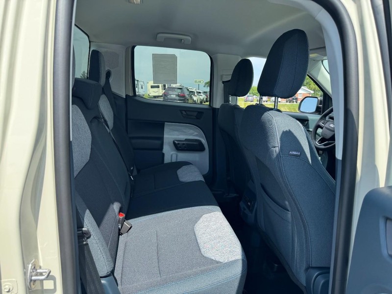 Ford Maverick Vehicle Image 05