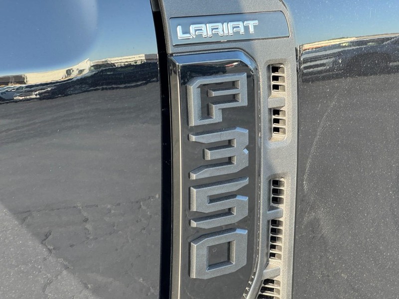 Ford Super Duty F-350 SRW Vehicle Image 13