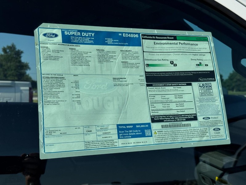 Ford Super Duty F-250 SRW Vehicle Image 11