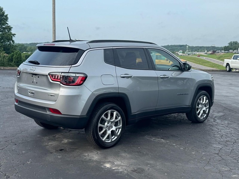 Jeep Compass Vehicle Image 06