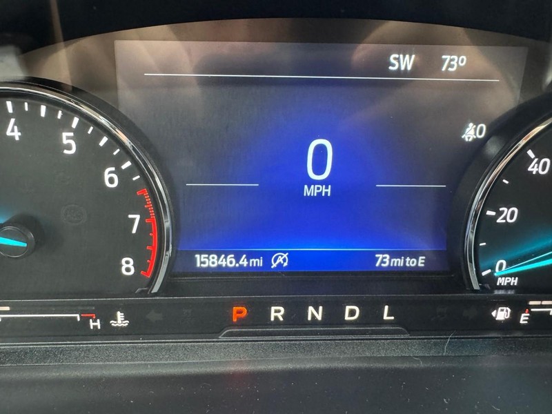 Ford Explorer Vehicle Image 18