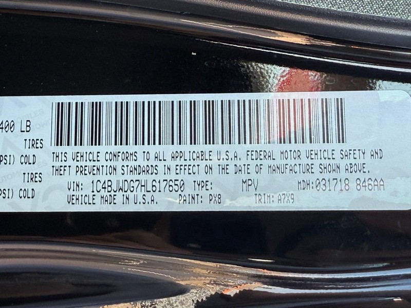 Jeep Wrangler Unlimited Vehicle Image 26