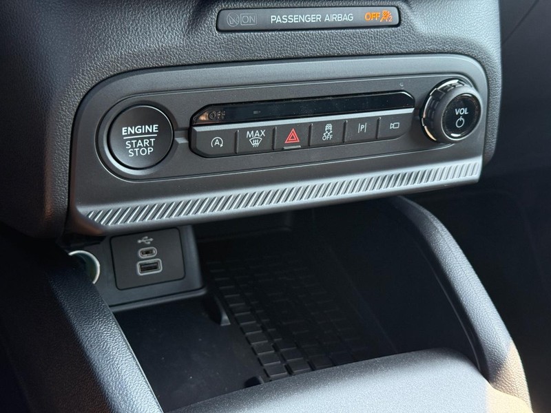 Ford Bronco Sport Vehicle Image 13