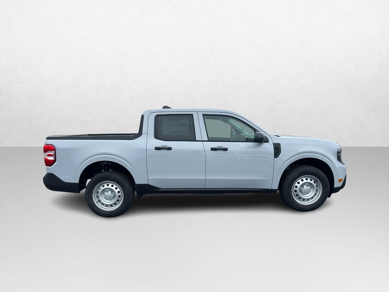 Ford Maverick Vehicle Image 02