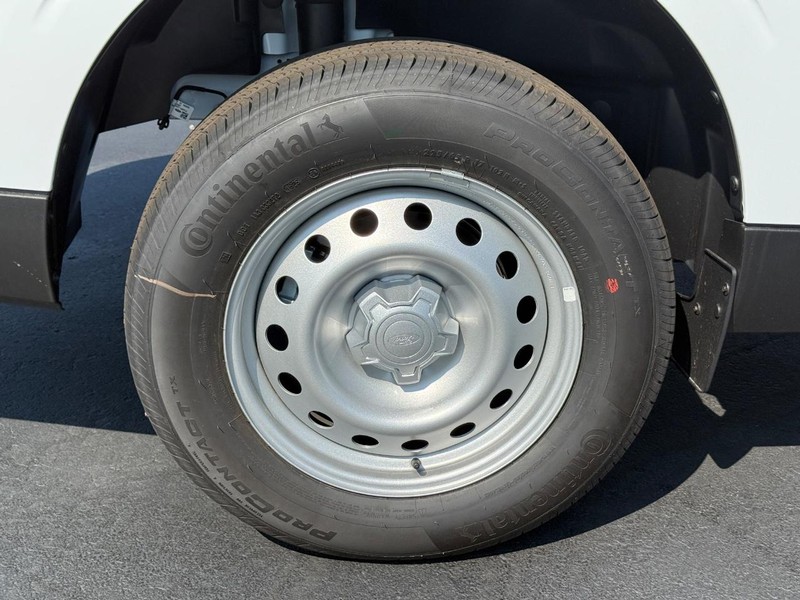 Ford Maverick Vehicle Image 04