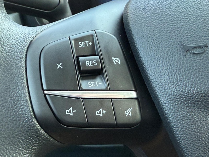 Ford Maverick Vehicle Image 08