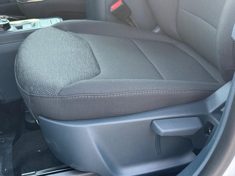 Ford Maverick Vehicle Image 16