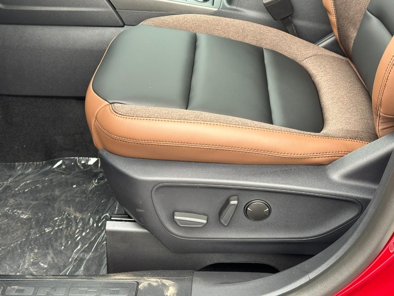 Ford Bronco Sport Vehicle Image 12