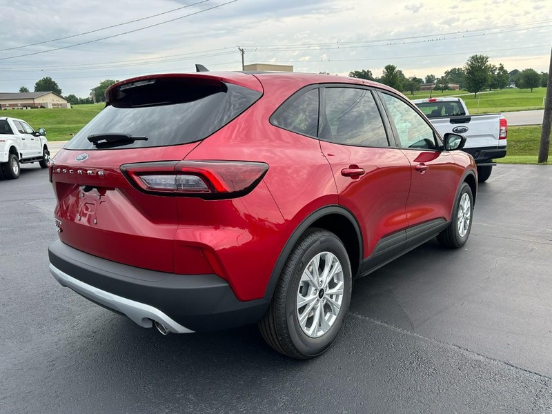 Ford Escape Vehicle Image 03