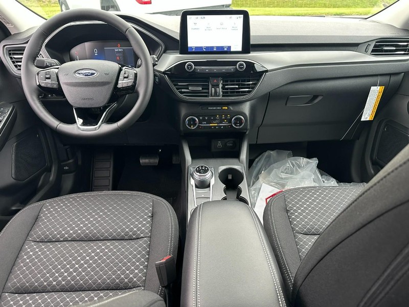 Ford Escape Vehicle Image 05