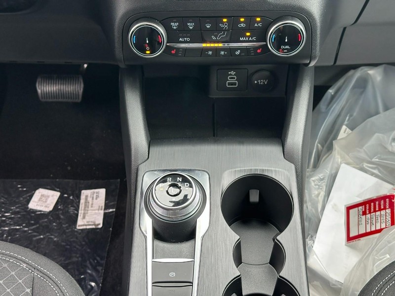 Ford Escape Vehicle Image 08