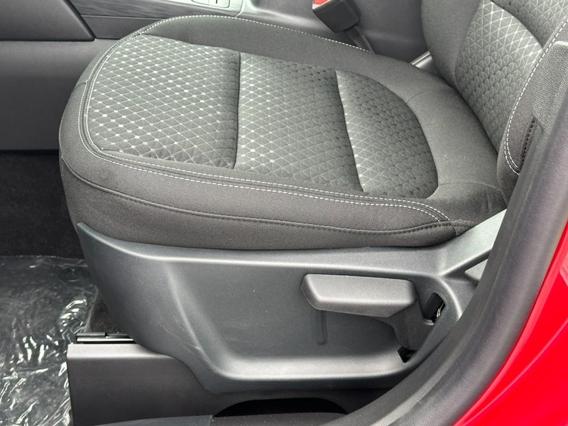 Ford Escape Vehicle Image 10