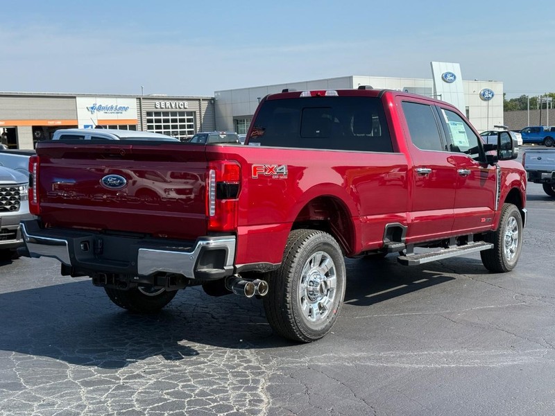 Ford Super Duty F-350 SRW Vehicle Image 03
