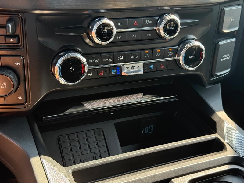 Ford Super Duty F-350 SRW Vehicle Image 15