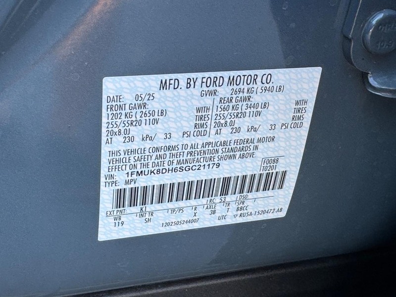 Ford Explorer Vehicle Image 19