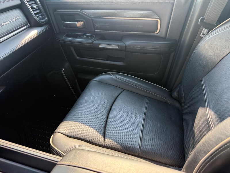 Ram 3500 Vehicle Image 22