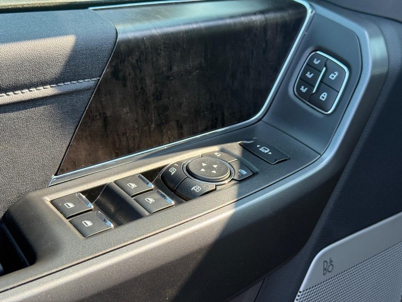 Ford Super Duty F-250 SRW Vehicle Image 20