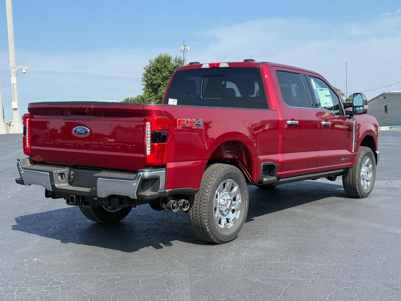 Ford Super Duty F-250 SRW Vehicle Image 03