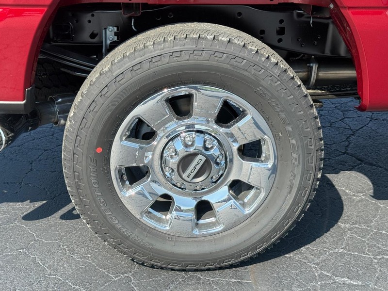 Ford Super Duty F-250 SRW Vehicle Image 04