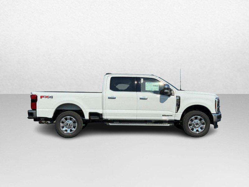 Ford Super Duty F-250 SRW Vehicle Image 02