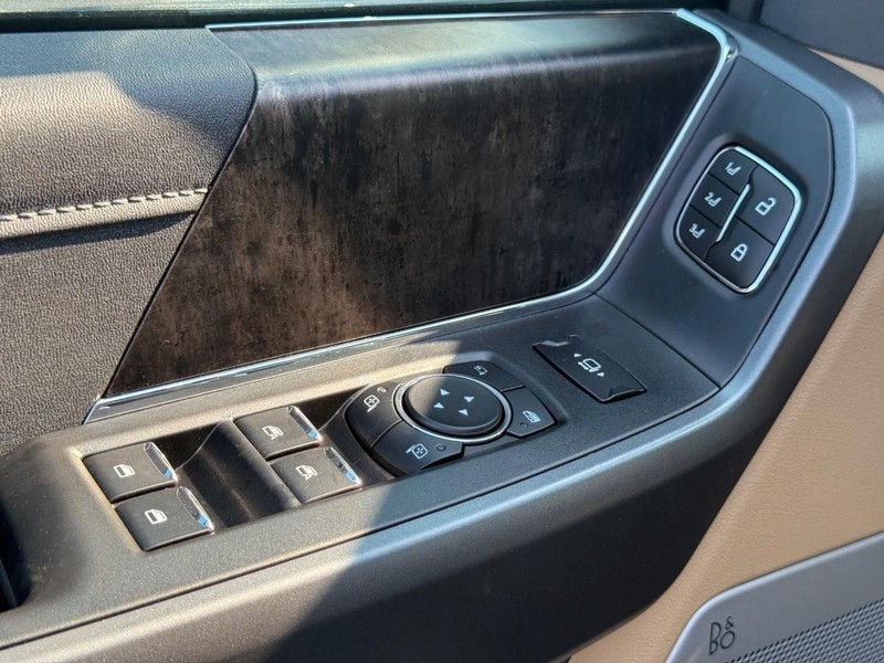 Ford Super Duty F-250 SRW Vehicle Image 19