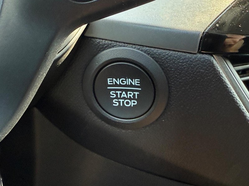 Ford Escape Vehicle Image 10