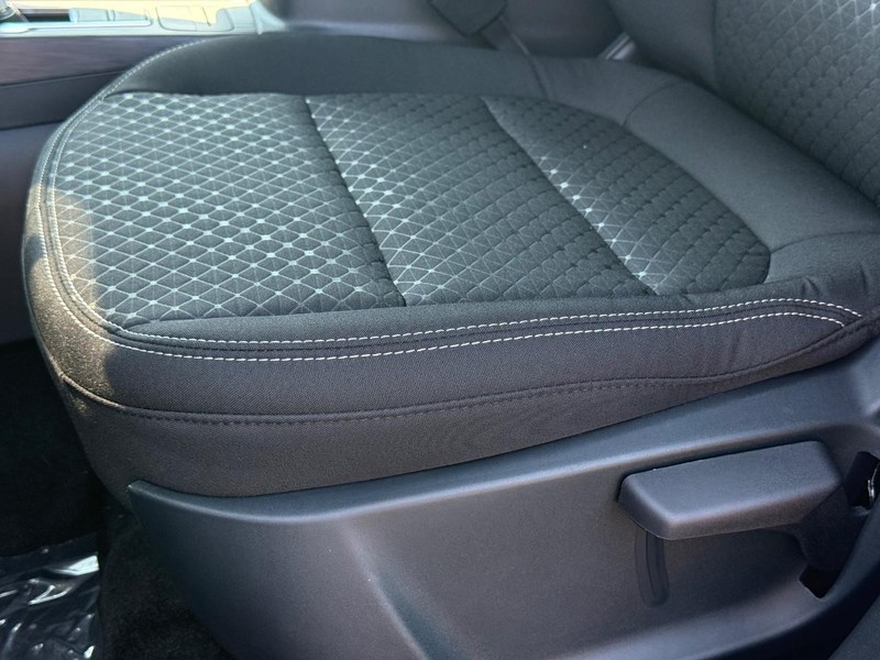 Ford Escape Vehicle Image 17