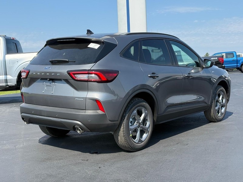 Ford Escape Vehicle Image 03