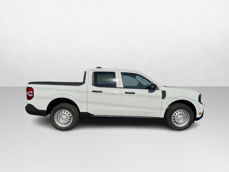 Ford Maverick Vehicle Image 02