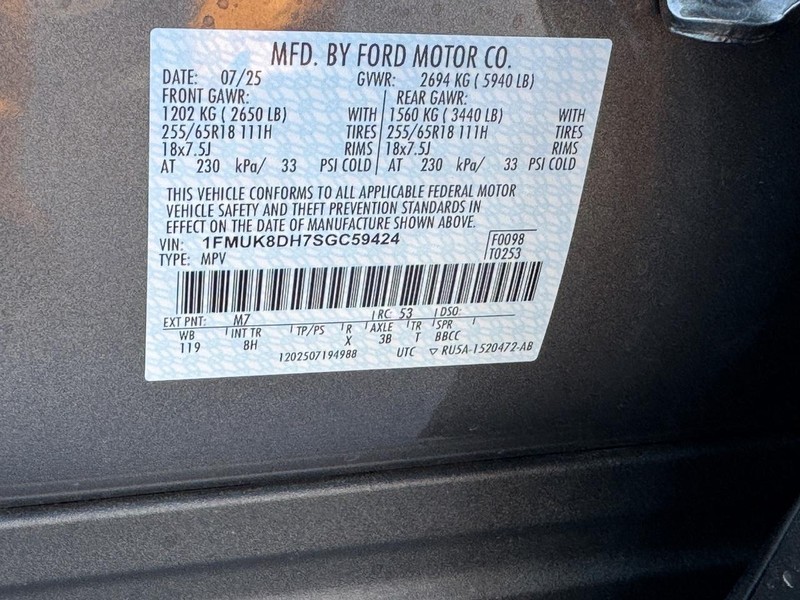Ford Explorer Vehicle Image 12