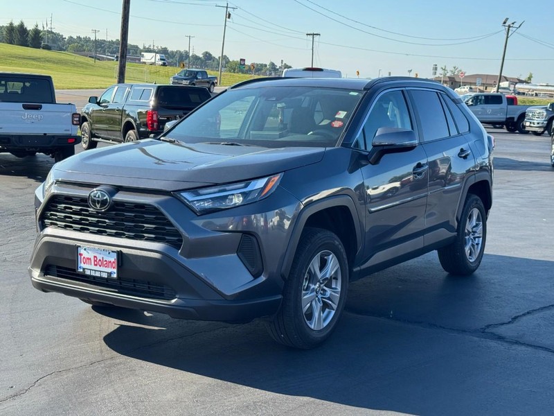 Toyota RAV4 Vehicle Image 08