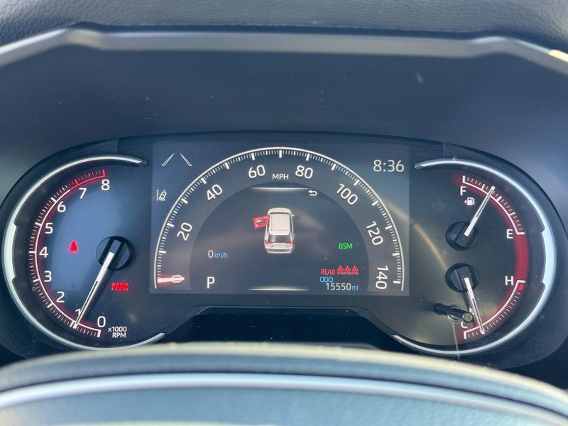 Toyota RAV4 Vehicle Image 19